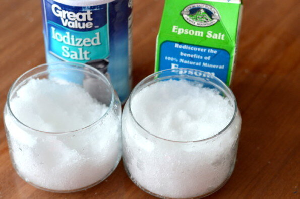 Зачем посыпать дороги солью при «плюсовой» температуре — объясняет Re:Check
