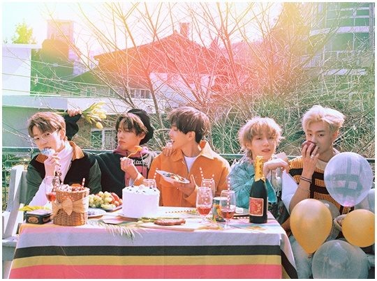 1TEAM / Фото = LIVEWORKS COMPANY
