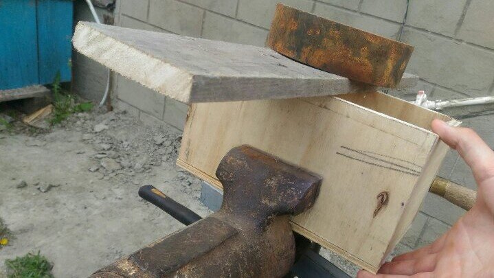 процесс склейки стенок