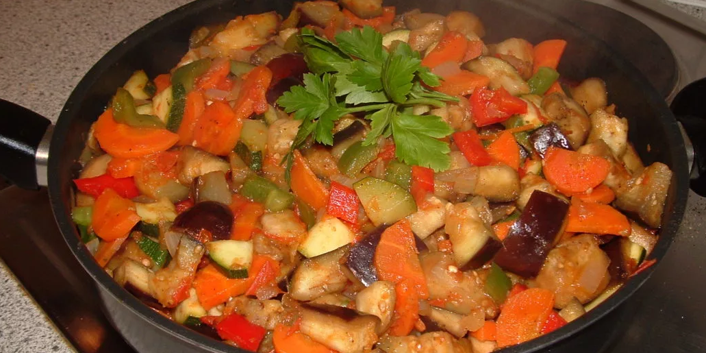Пошаговый рецепт рагу из овощей. Анталийское овощное рагу. Овощное рагу с кабачками. Овощное рагу баклажанами морковь. Овощное рагу с мясом.