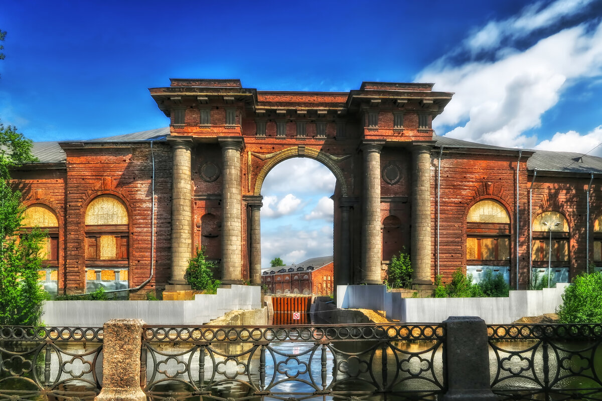 Арка Валлен-Деламонта. Фото https://photosight.ru