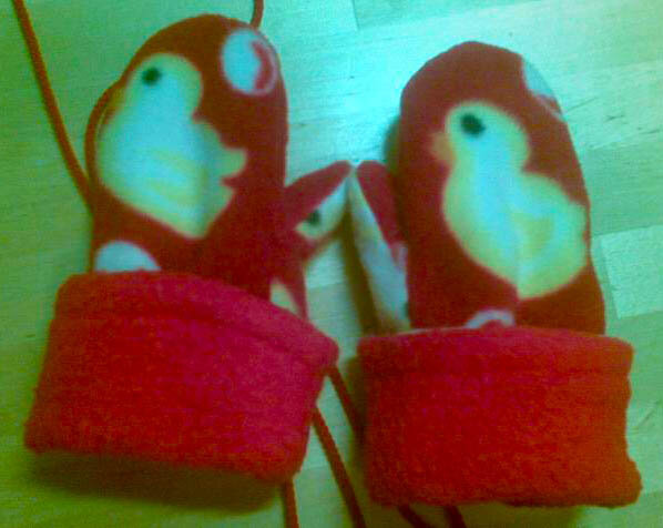 Нарядные варежки из флиса