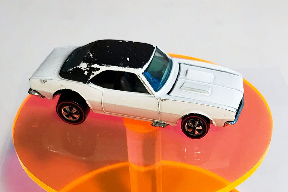 Chevrolet Camaro из набора Hot Wheels 1967 года.