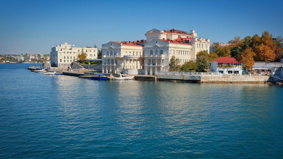 Севастополь. Крым город Севастополь. Город Севастополь море. Севастополь фото города 2022.