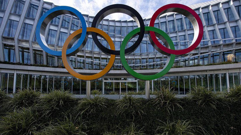   Глава Федерации бокса России (ФБР) Умар Кремлев порассуждал о необходимости перенести летнюю Олимпиаду в Токио 2020 на год из-за коронавируса. Спортивного чиновника цитирует пресс-служба ФБР.