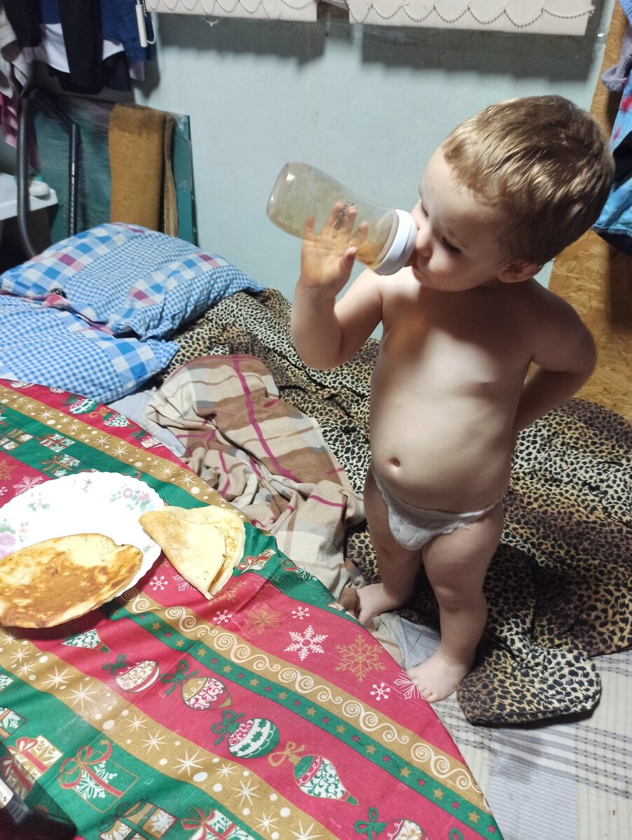 Счастье когда он вас целует и обнимает! Ни каких денег в мире нет и не купишь!!! Любовь!!!!