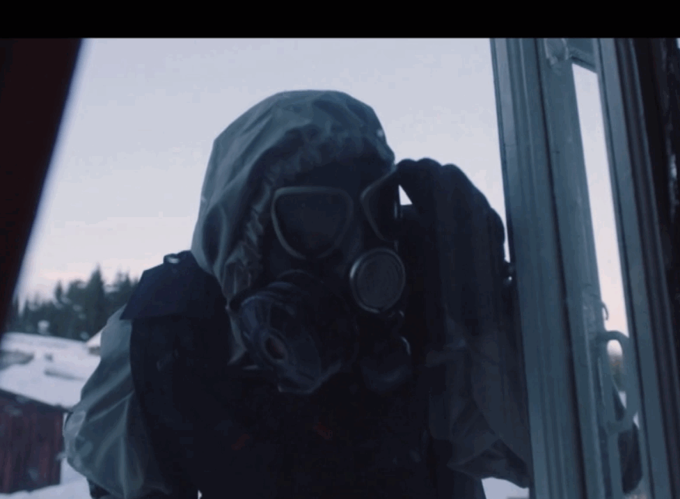 Вот такие костюмы. Про ковид еще никто не знал!