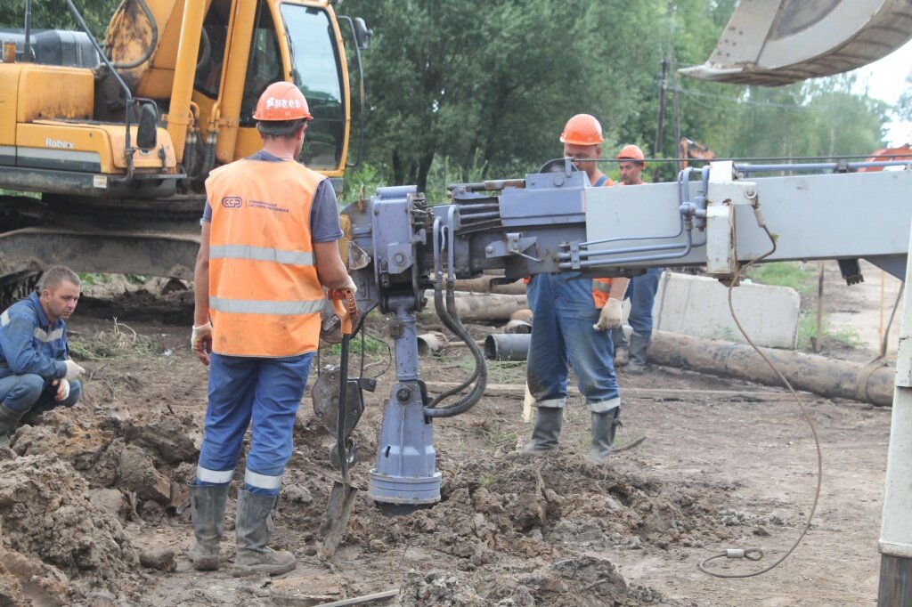 В Твери завершается ремонт водовода до Восточного моста длиною в 2 км
