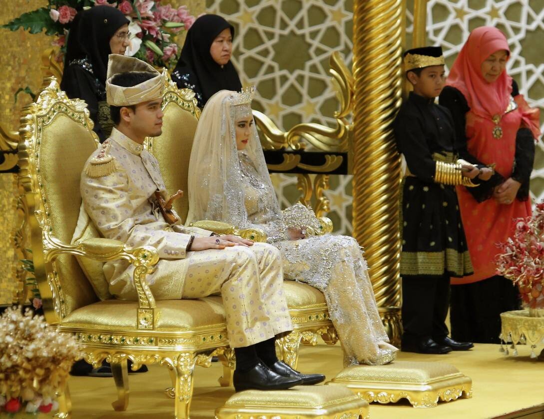 Самая богатая империя. Свадьба принцессы Брунея фадзилы. Свадьба принцессы Брунея Хафизы. Мохаммед Болкиах.