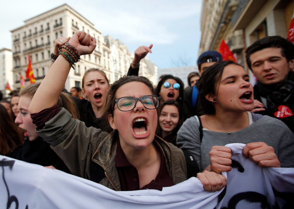 Фото с сайта https://psy-files.ru/family/detskie-protesty.html