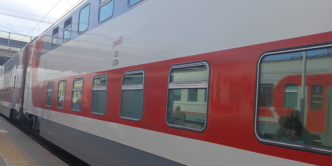 Первый раз отправились на море на двухэтажном поезде. Рассказываю о впечатлениях, удобствах и неудобствах.