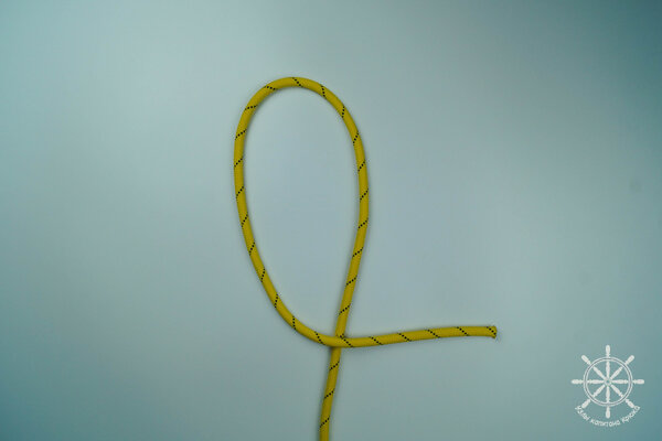 Как вязать развязывающийся бегущий простой узел - шаг 2