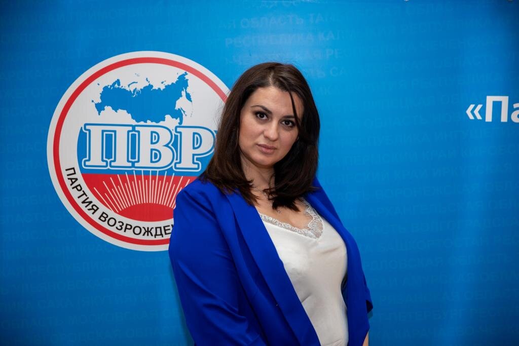 Нашева в своем посте предположила, что такие действия могут говорить о том, что, вероятно, законные способы недопустить политическое объединение к выборам у оппонентов закончились, и «в ход были пущены силовые методы борьбы». 
