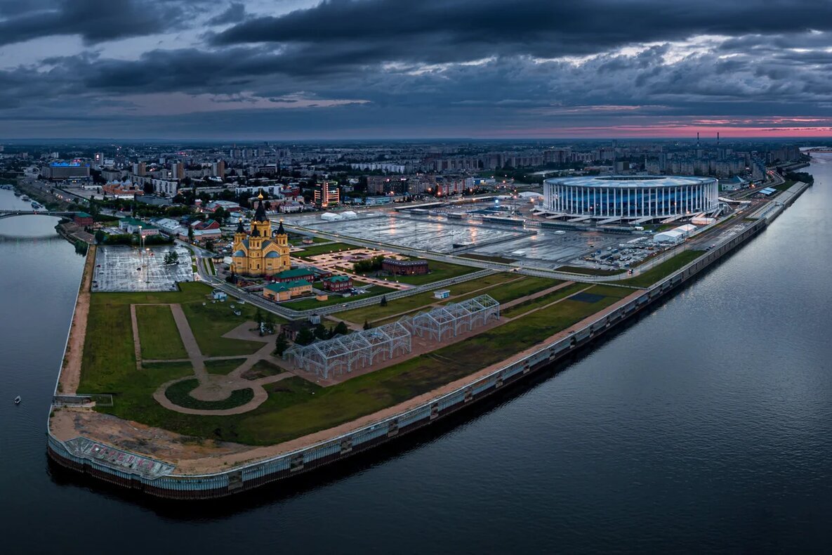 Самая большая картина в нижнем новгороде где находится