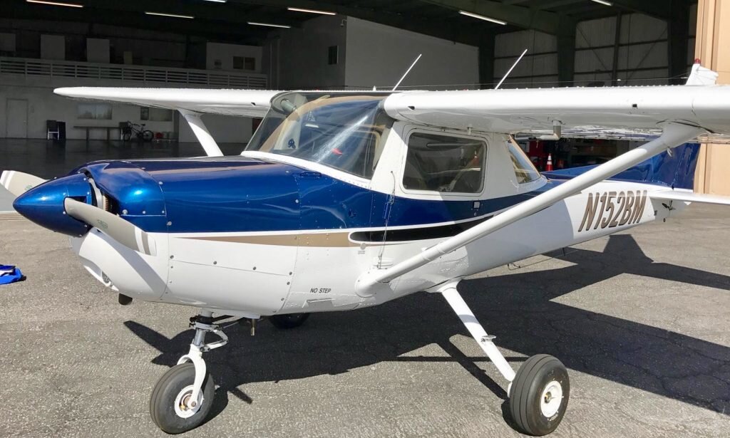 Самый массовый самолет авиации. Cessna 152. Cessna 152 Squawk. Як-112. Цессна 472.