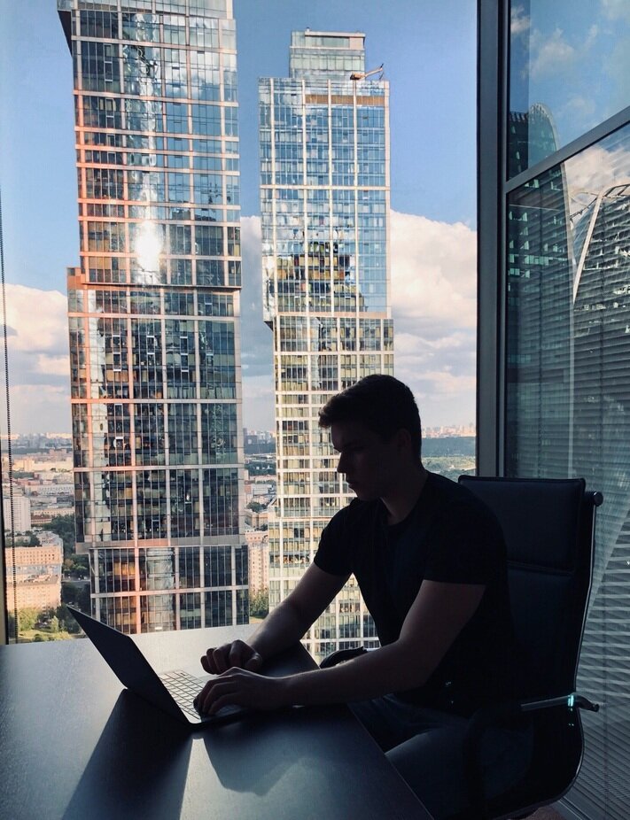 Сибиряк за работой