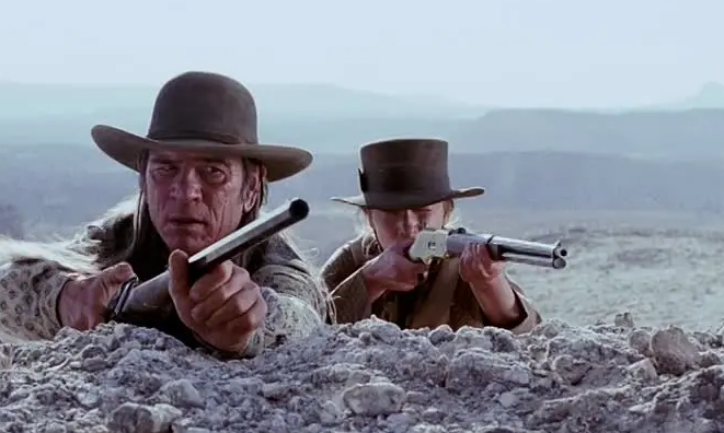 Боевики про дикий запад. Великолепная семерка (2016) the magnificent seven. Великолепная семерка сэм чизем. Питер сарсгаард великолепная семерка. Дензел вашингтон великолепная семерка.