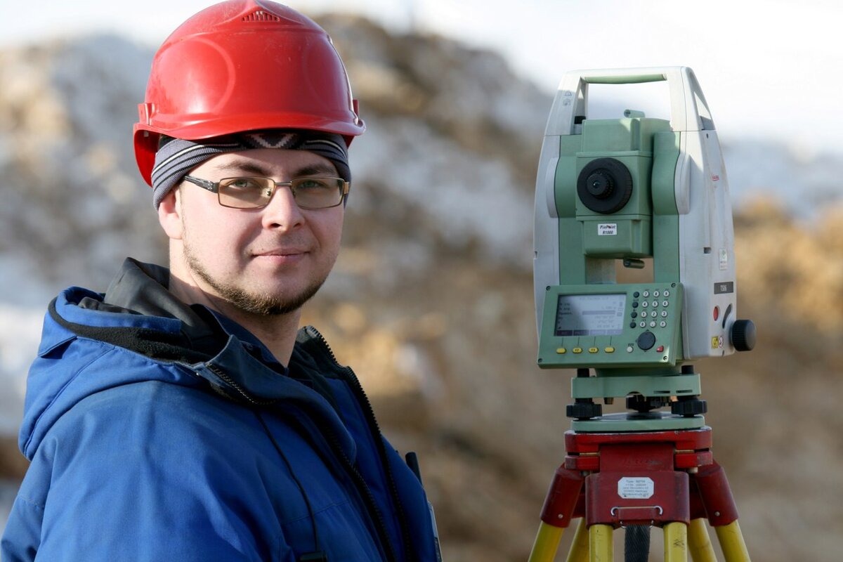 Инженерно-геологические изыскания. Исполнительные съемки в геодезии. Инженер геолог. Инженерно-геологическая рекогносцировка. Геолог геодезист.