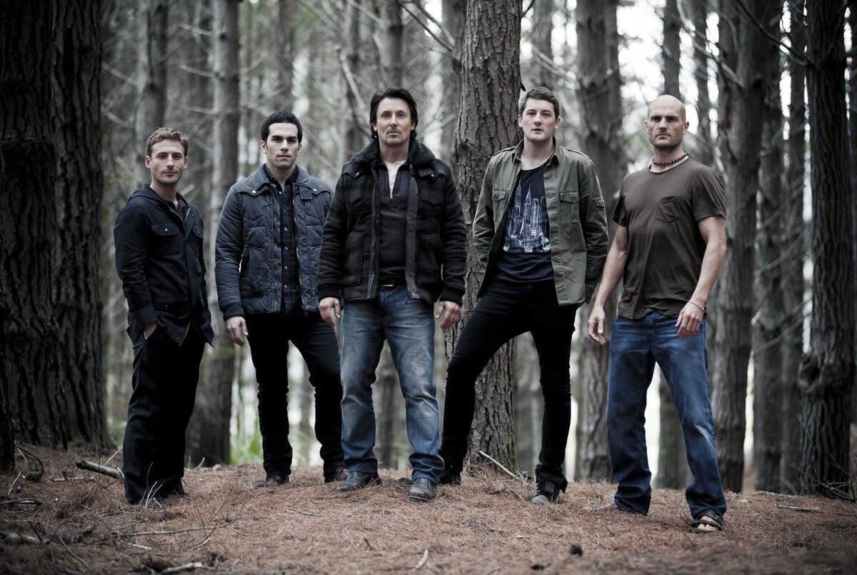 фэнтези, драма; 2011-2013, 3 сезона