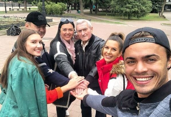 Алексей и Майя Купины с родственниками Майи