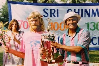 После победы на забеге Шри Чинмоя. 1300 миль за 403 часа.