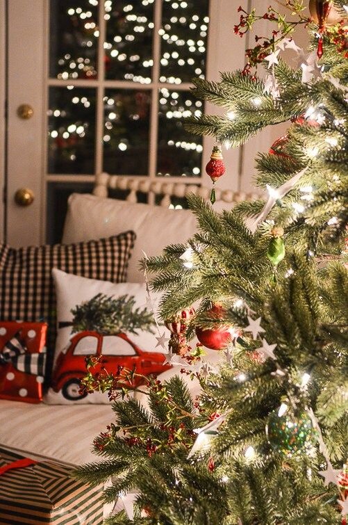 https://www.stonegableblog.com/christmas-nights-tour/#comment-250030