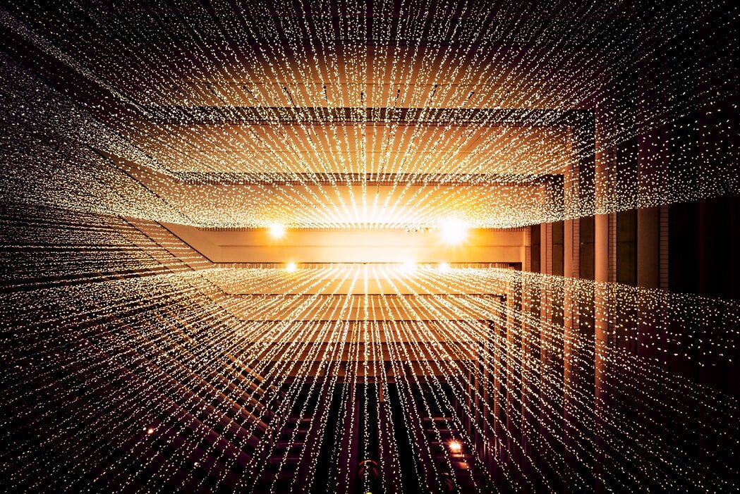https://images.unsplash.com/photo-1488229297570-58520851e868?ixlib=rb-1.2.1&ixid=eyJhcHBfaWQiOjEyMDd9&auto=format&fit=crop&w=1049&q=80