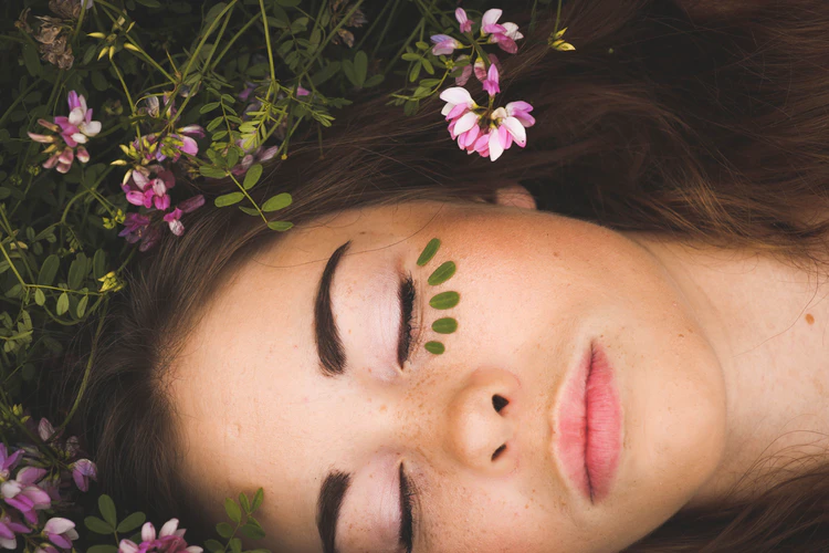 https://unsplash.com/photos/hcs5KxfmVnQ
