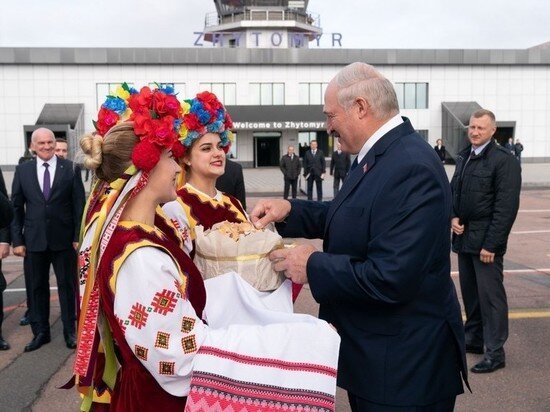 Александр Лукашенко перед встречей с Владимиром Зеленским. Фото: president.gov.ua