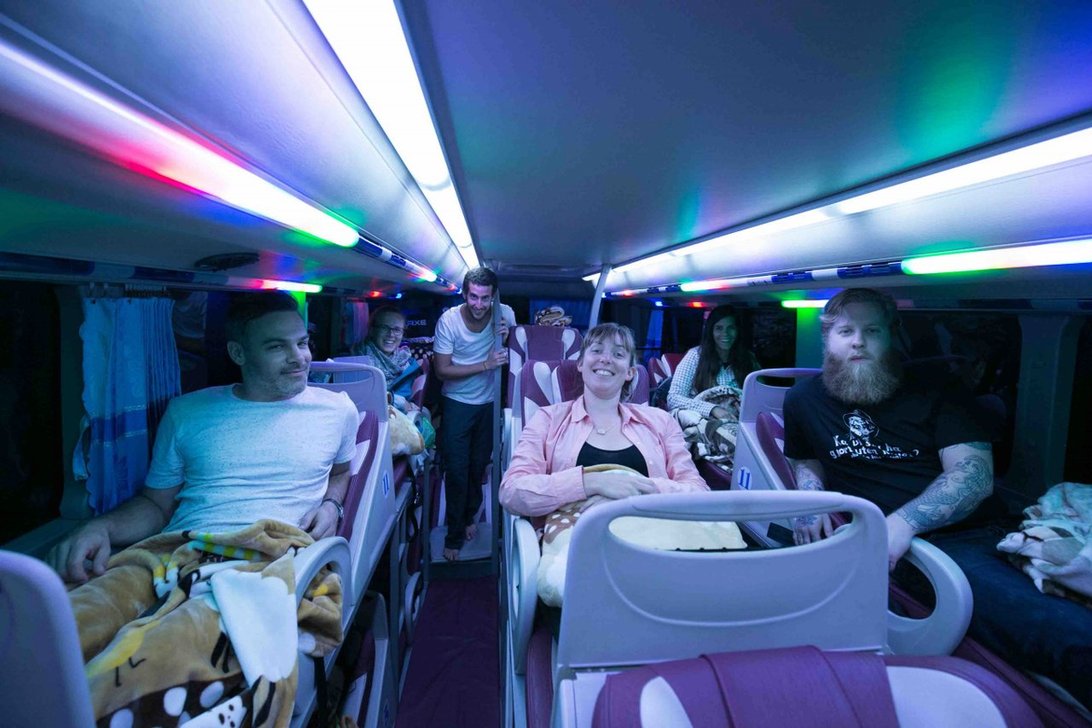 Sleep Bus РІ РРЅРґРёРё