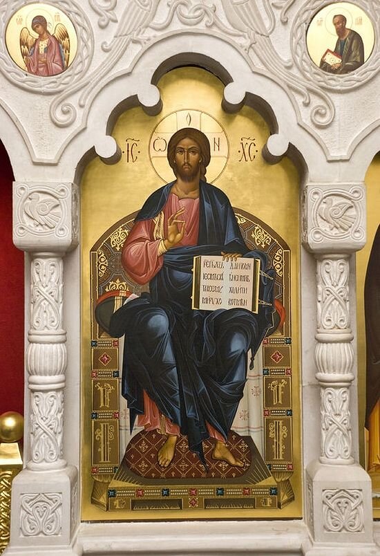Иконы в храме христа спасителя