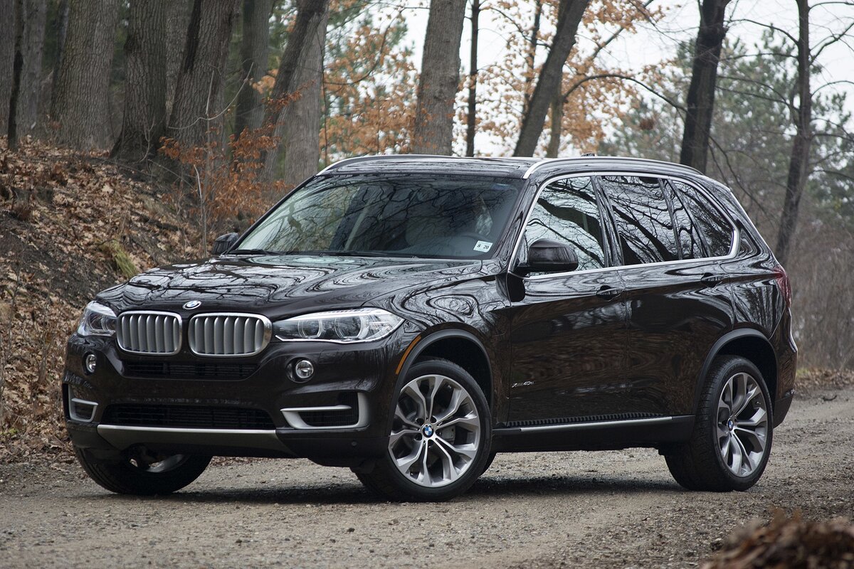 Источник фото: car4play.ru  На фото BMW Х5 2016 года.