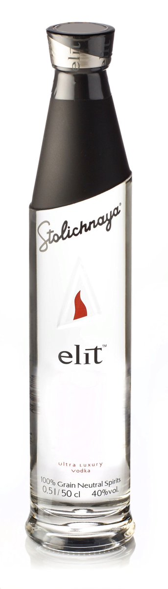 Пшеницу для «Elit by Stolichnaya» собирают недалеко от Тамбова, чтобы напиток отвечал высокому качеству. Считается, что на этих полях произрастает самый лучший сорт полезного злака для водки. Заплатив 3 000 $, можно вкусить этот бесподобный алкогольный напиток – талая вода для водки привозится из Гималайского заповедника. То есть материал для напитка получается невероятно чистым, в нем отсутствуют какие-либо примеси. Бутылка для водки производится в Чехии из очень качественного стекла, а этикетки – с использованием золотого тиснения. 
