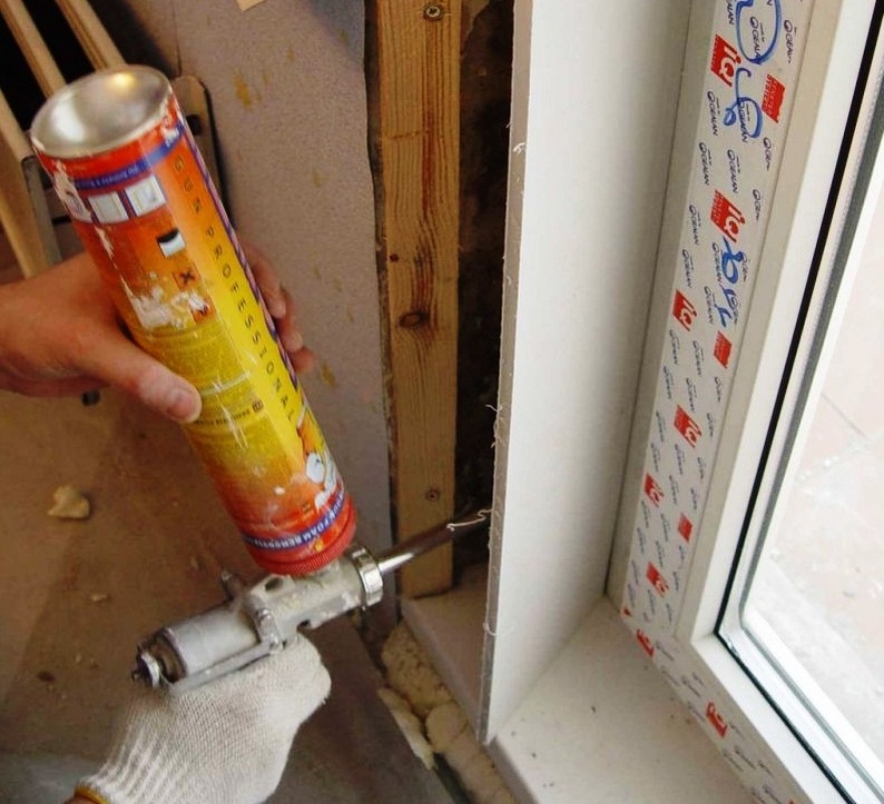 Примерно так я должен был отделывать окна. Изображение взято из Яндекс картинок.