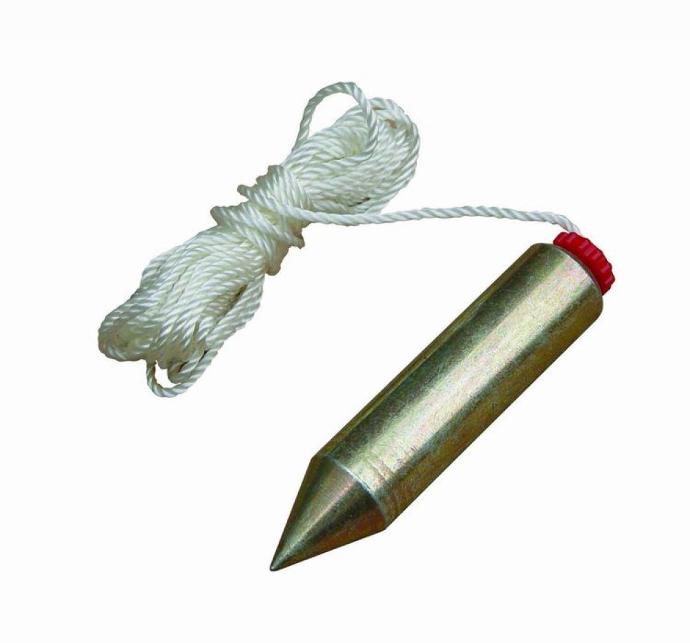 Строительный отвес, можно использовать уровень