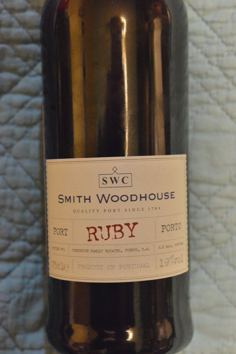 Вино рубиновый браслет. Вино Smith Woodhouse Ruby. Портвейн Smith Woodhouse Ruby Porto. Вино Смит Вудхаус Руби Порто ликерное. Вино Смит Вудхаус 0.75.