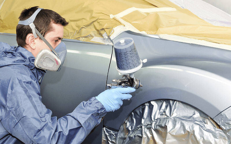 Редкий автомобиль долго живет без кузовного ремонта при интенсивной эксплуатации. Бояться перекрашенных деталей не стоит, но на совсем свежей машине поторговаться при их наличии можно.