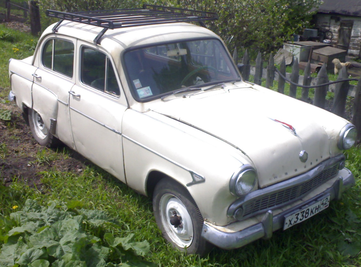 (вот таким был найдет Москвич-407, стоял прямо в огороде, все подробности ниже)