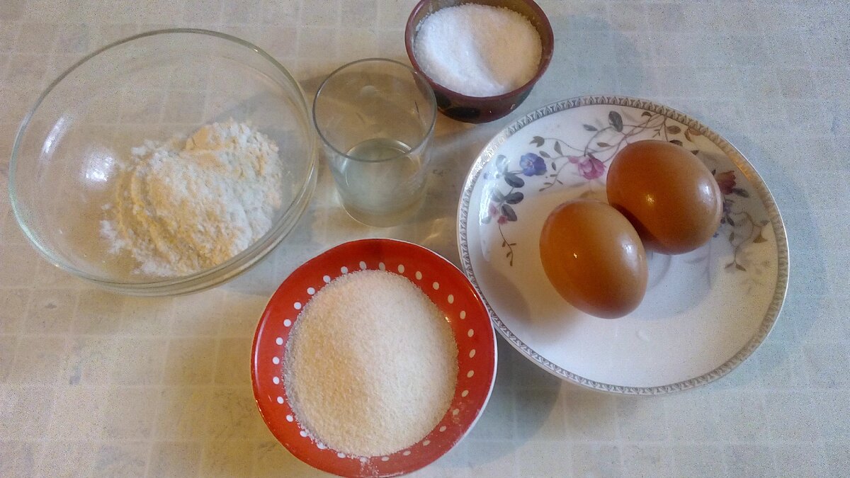 Набор продуктов прост и недорог.