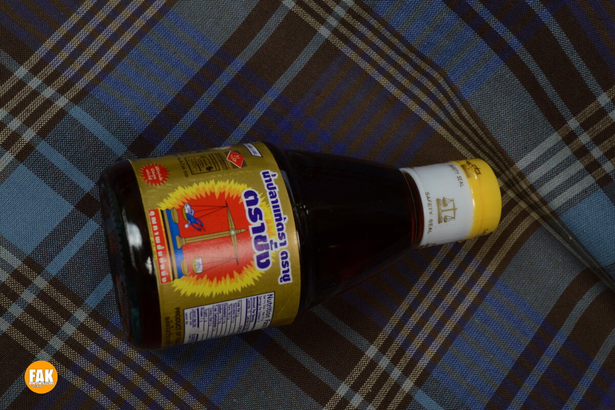Бутылочка рыбного соуса