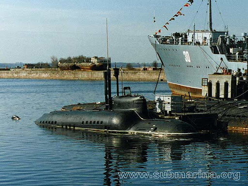 подводная лодка проекта 865 "Пиранья"