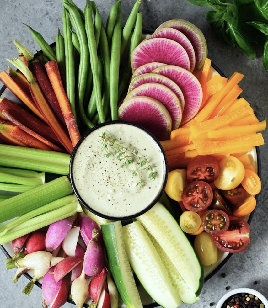 Морковь, стручковая фасоль, арбузный редис, перец, помидоры, огурцы