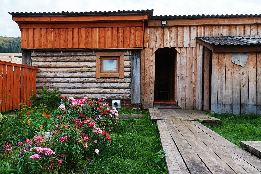 Деревенские бани находятся в каждом дворе. 