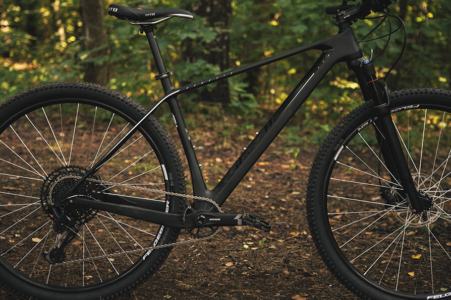 Stinger Genesis STD 29, карбоновая рама 19" 