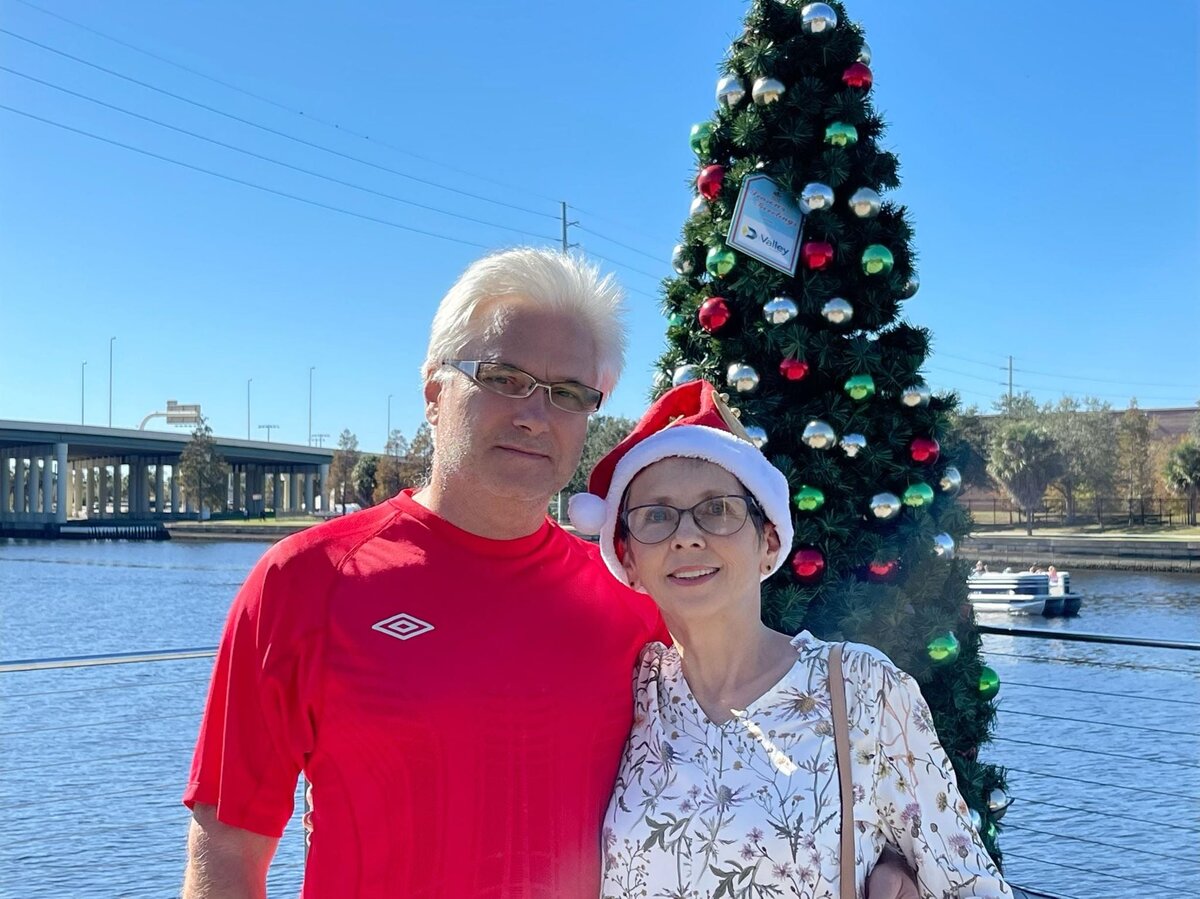 Фото из Фейсбука Шарпа.