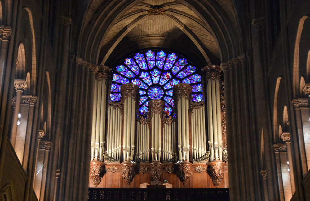 Орган в Соборе Парижской Богоматери (Notre-Dame de Paris). Фотография взята из свободных источников на просторах Интернета