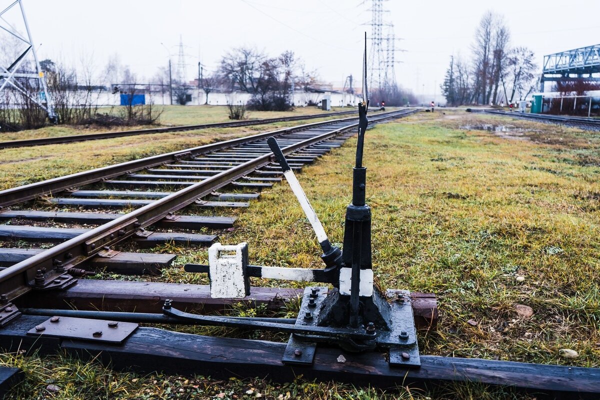 Фото стрелочного перевода ж д