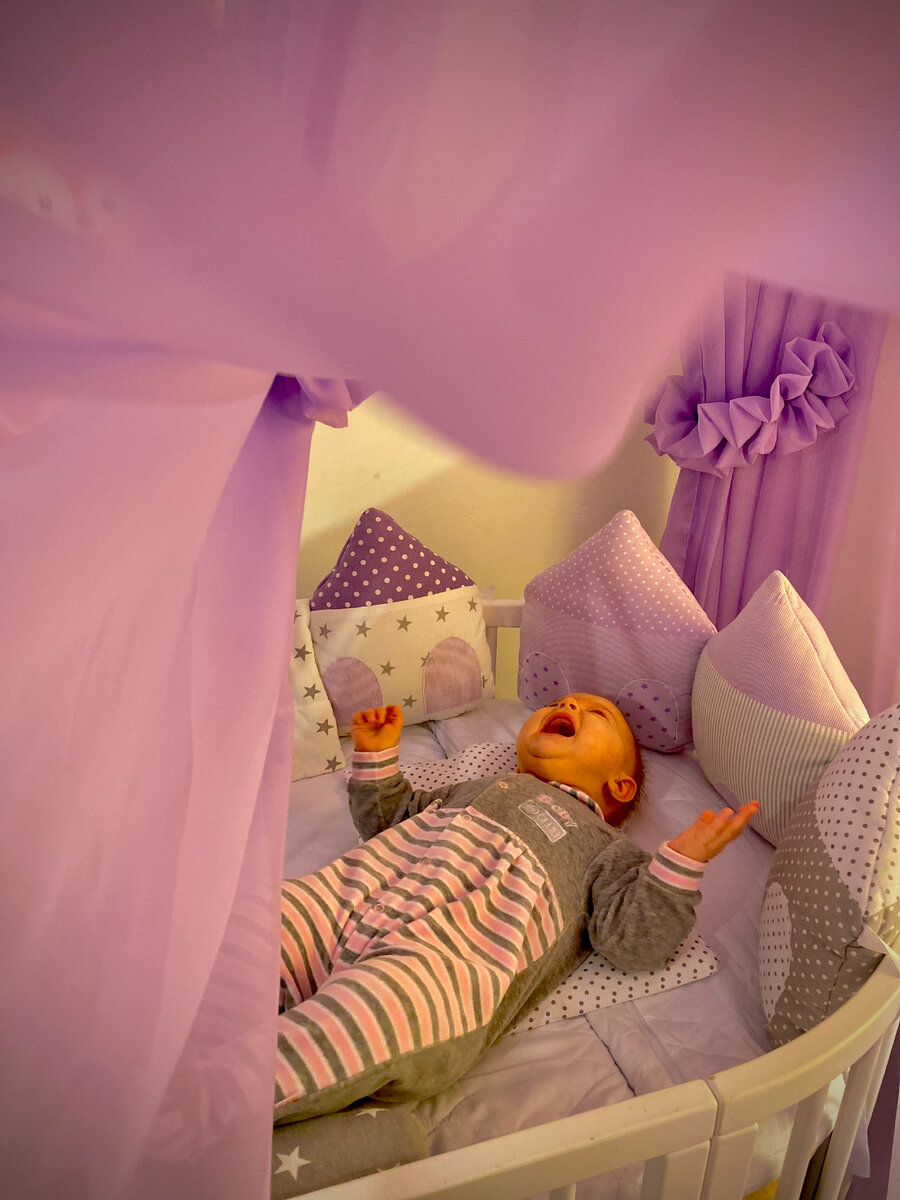 Похоже, кому-то не до сна... 