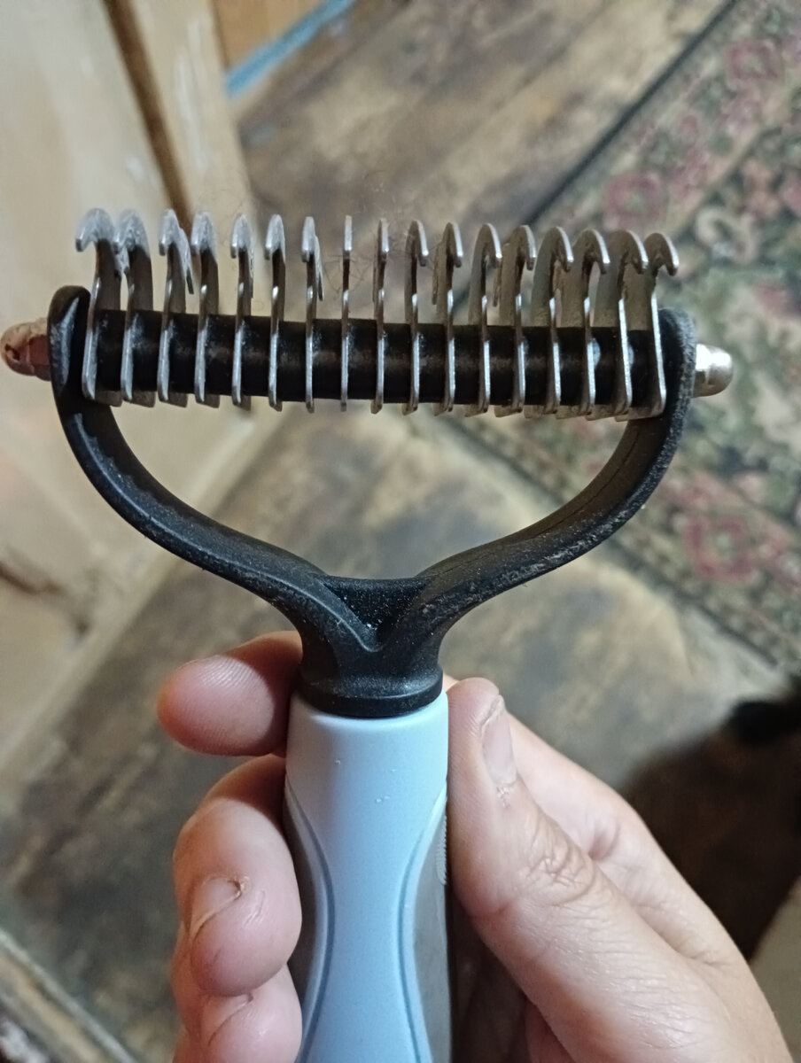 Моя вторая помощница в борьбе с лишней шерстью