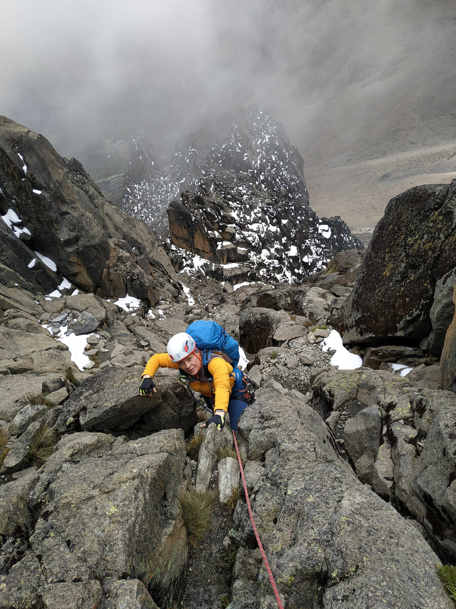 Кения 2019, пик батиан, в двойке с тренером - Борисом Егоровым.